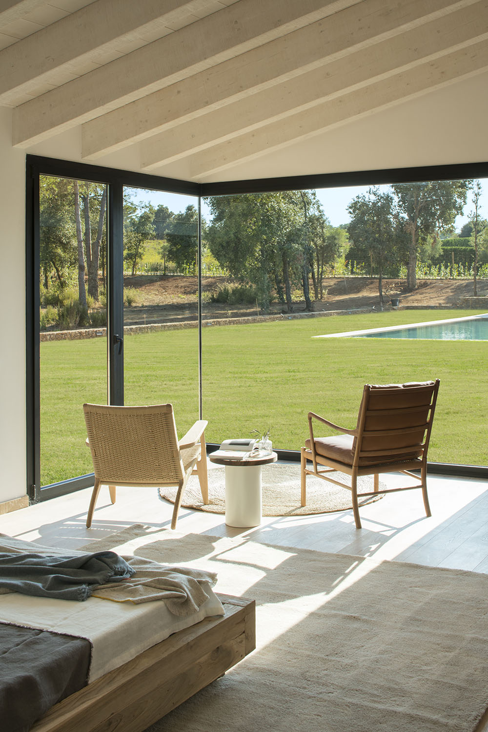 Day or night, the seating area is very inviting