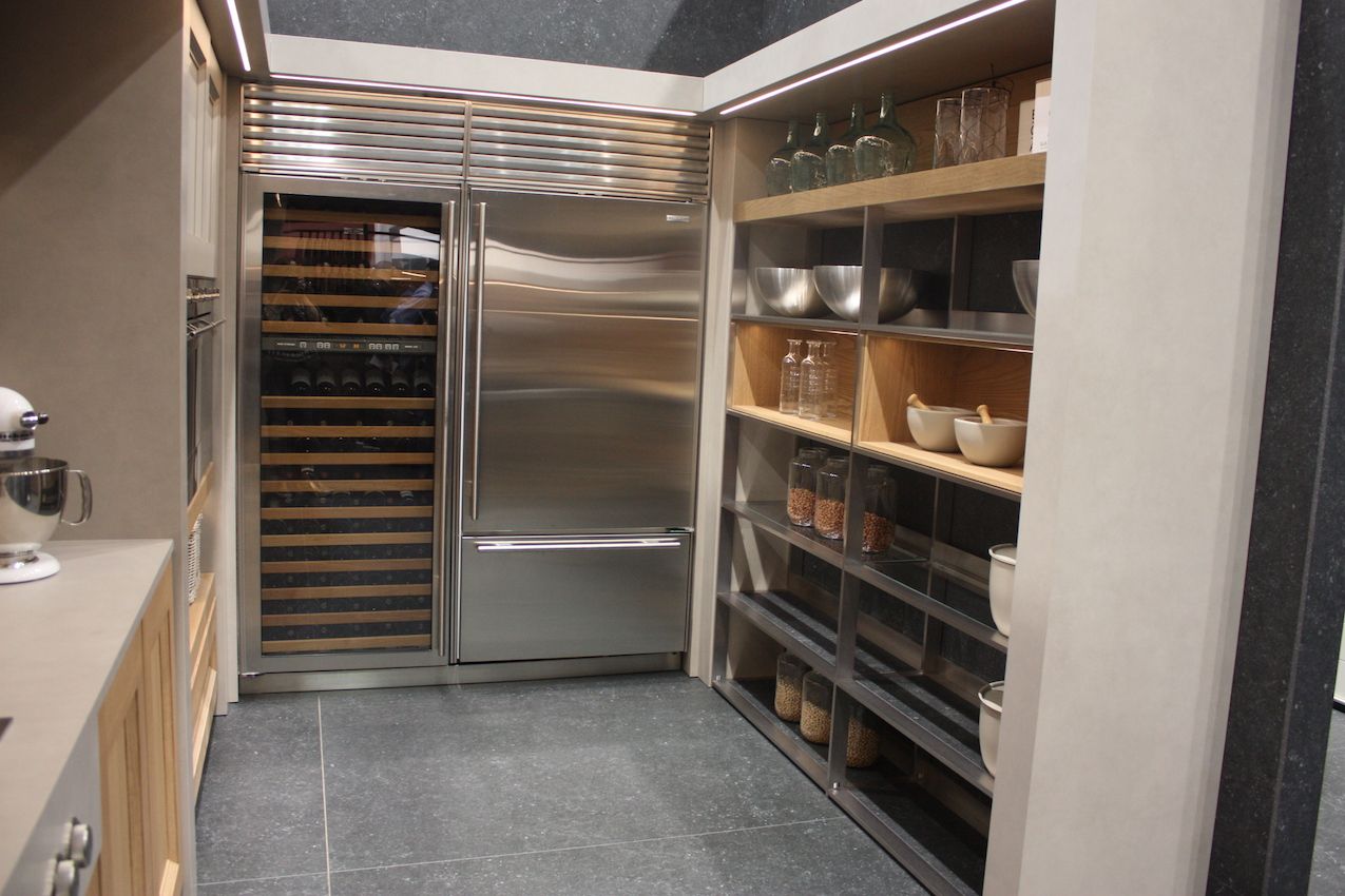 Deca kitchen storage system