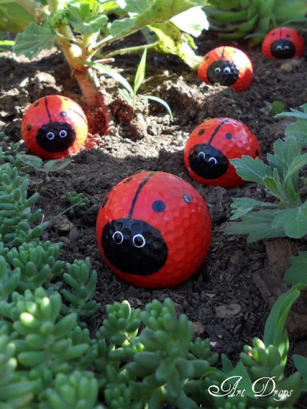 Decorate With Old Golf Balls DIY garden ideas