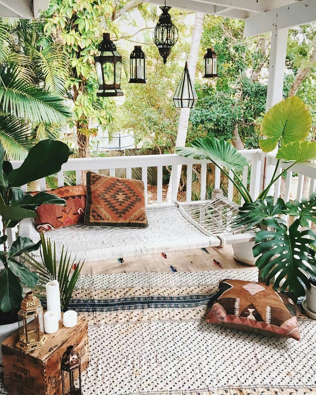 Decorating the porch with large plants