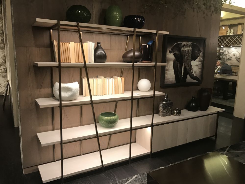 Decorative shelves standing unit
