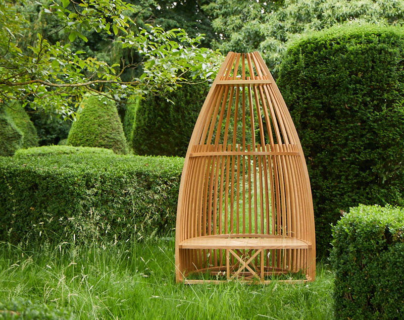 Designed A Boat Shaped Garden Chair