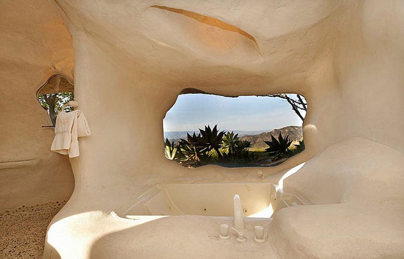 Dick Clark’s Unique Flintstone Style House Bathroom