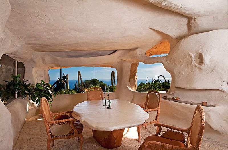 Dick Clark’s Unique Flintstone Style House Dining Area