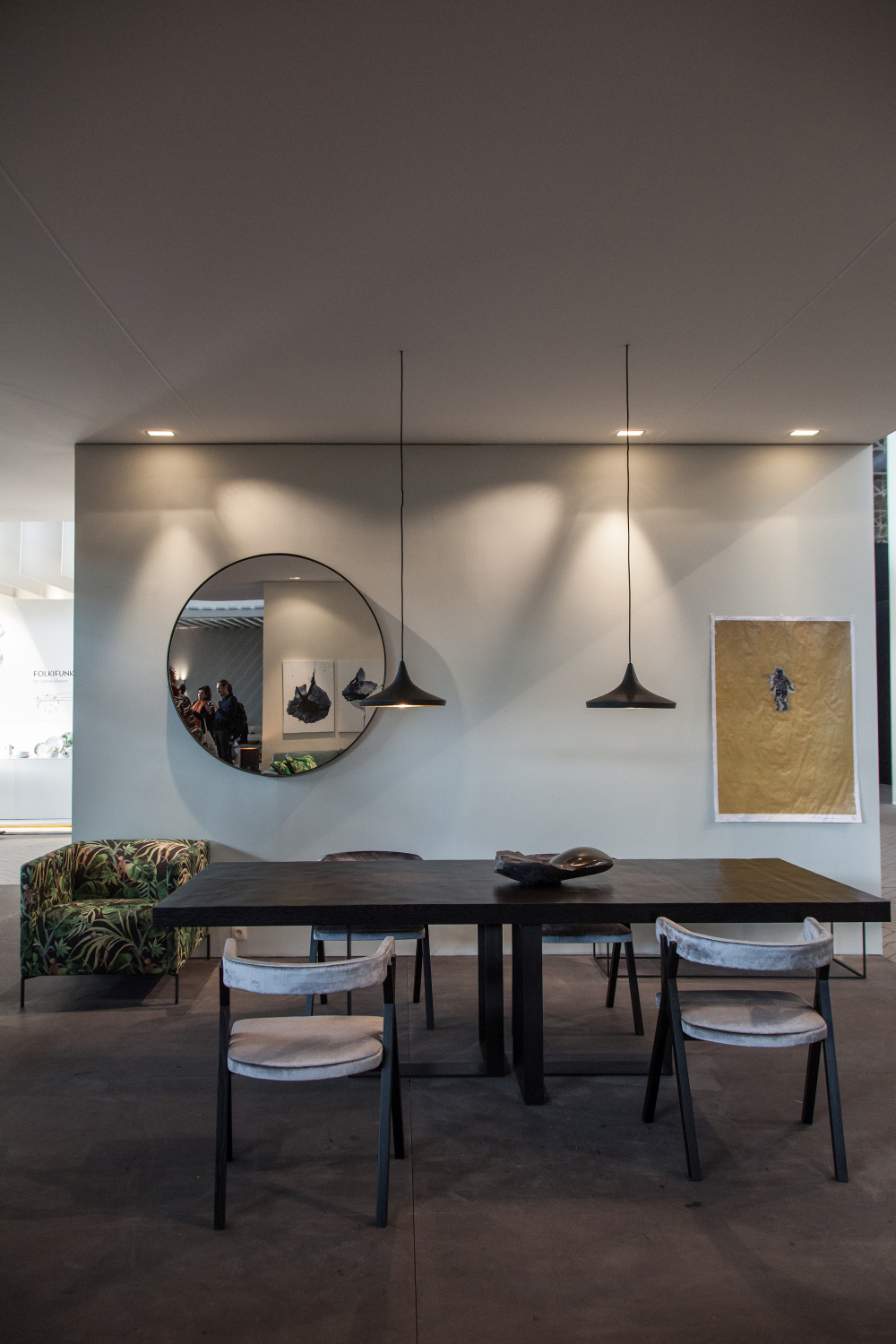 Dining Area Decorated With Feng Shui Mirrors