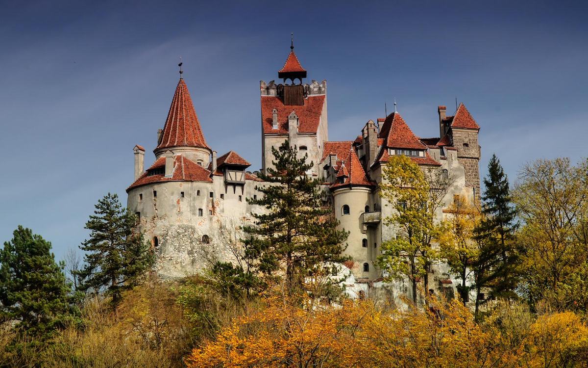 The current design of the castle is not the original one. Some of the towers were added during the numerous restorations