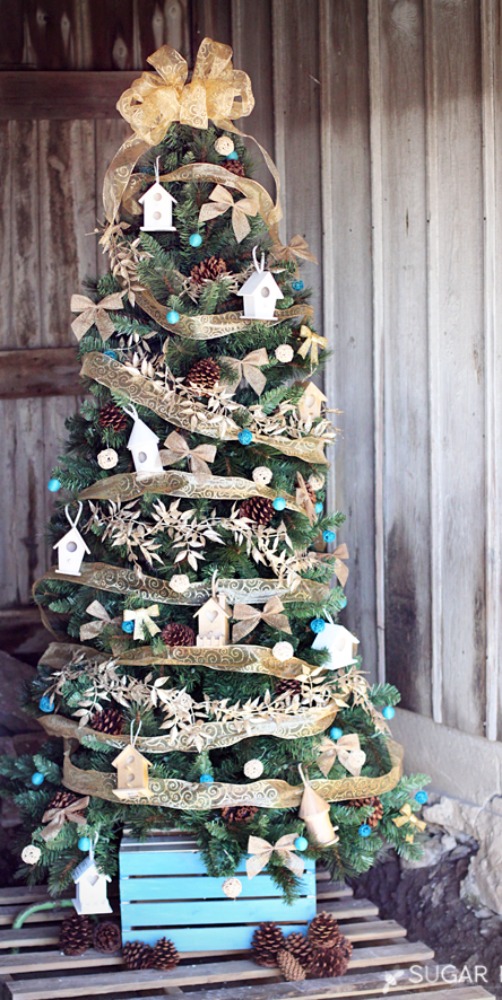 Decorating a Christmas Tree like a Pro