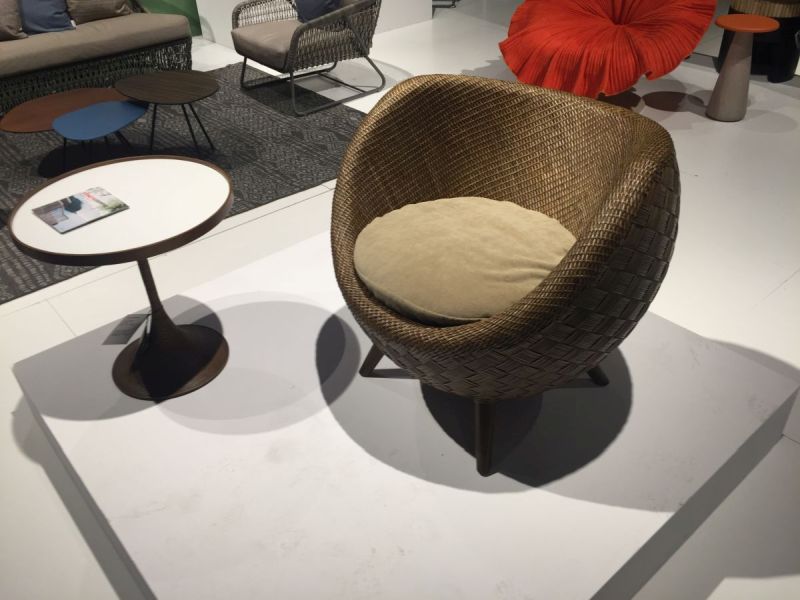 Egg style rattan chair for living
