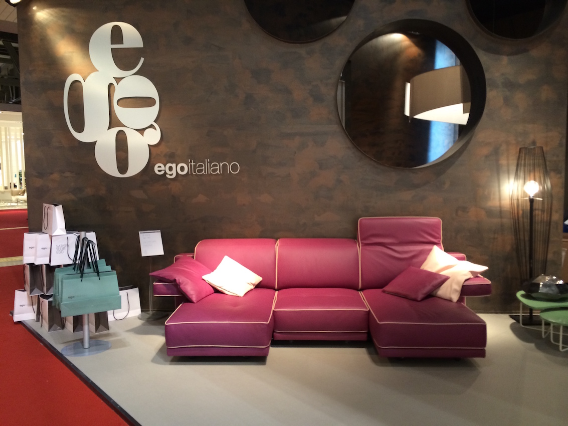 This awesome sofa from Ego Italiano combines two of the 2016 trends: Pink and leather. It's definitely a bold move!