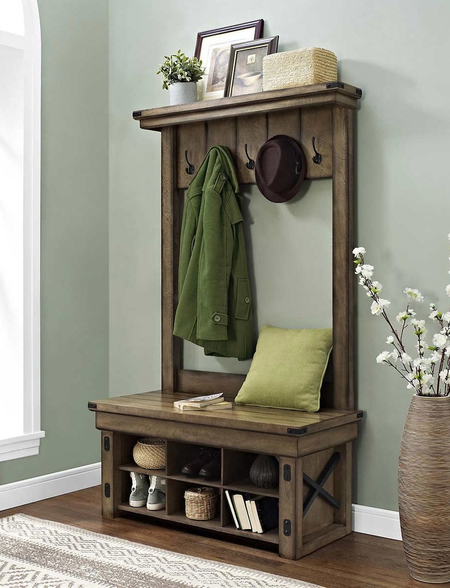 Entryway coat rack design