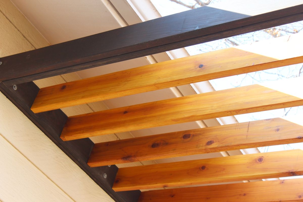 How to Install Modern Pergola Rafters Without Brackets - against the house