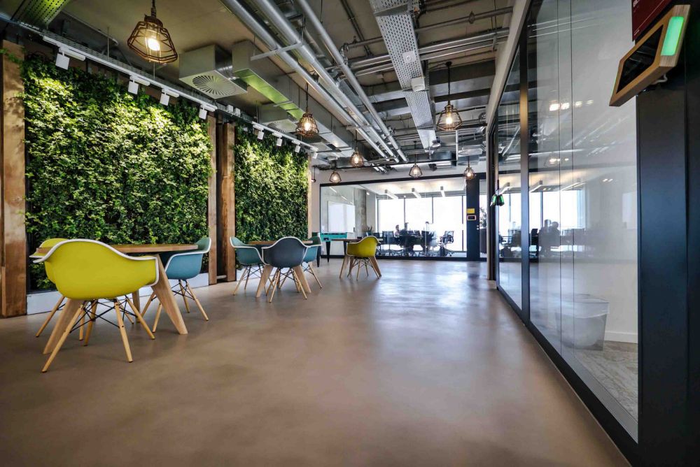 Facebook – Tel Aviv Offices Green Walls