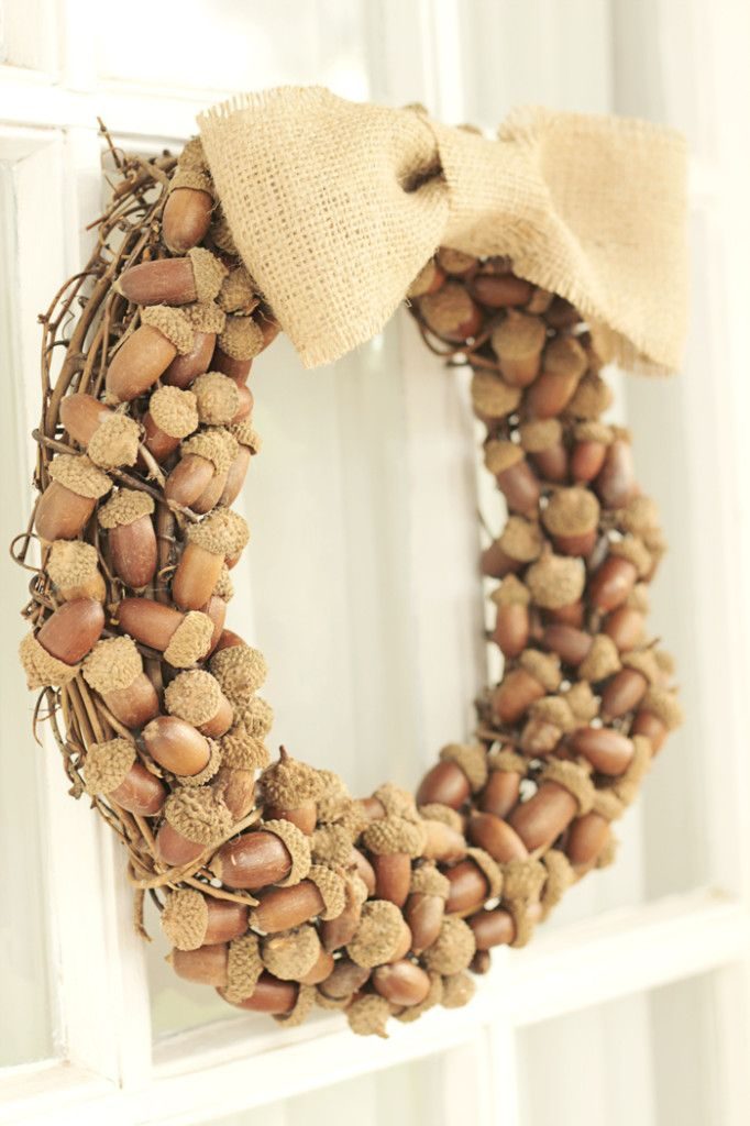 fall acorn wreath design