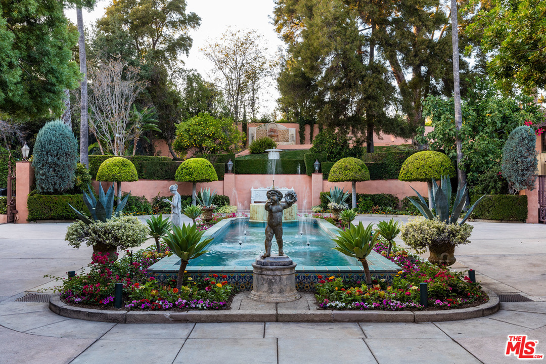 Famous Beverly Hills Estate Sold For 63 Million pool