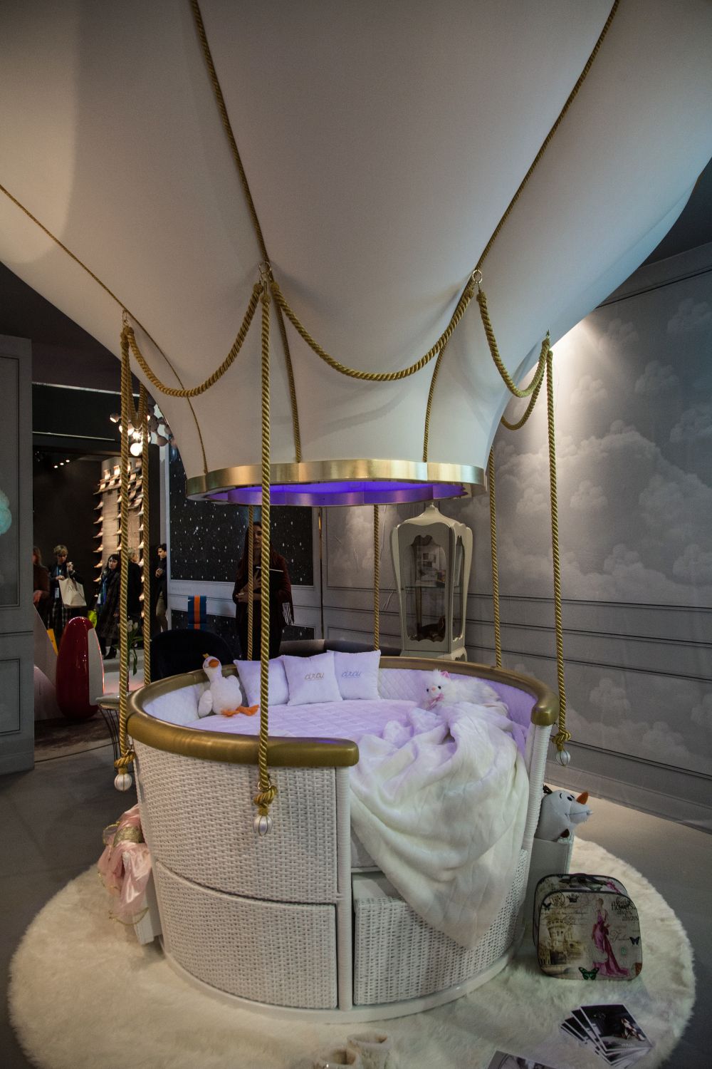 Fantasy Air Balloon bed sofa