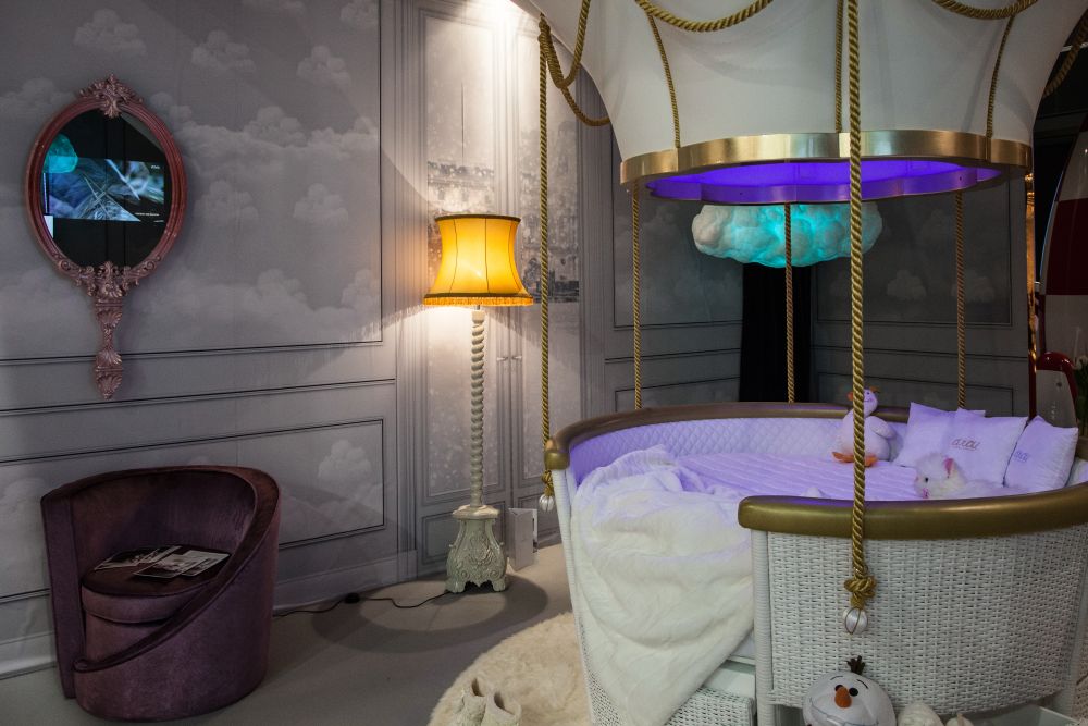 Fantasy Air Balloon sofa bed from Circu