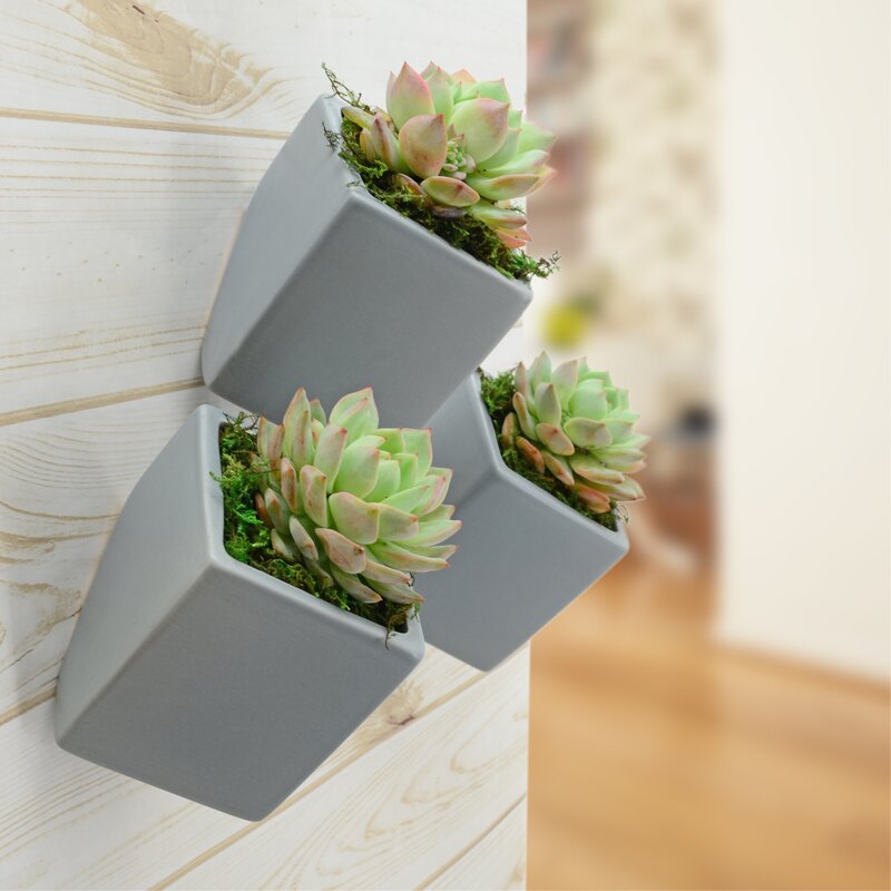 The angled Farmington ceramic planter