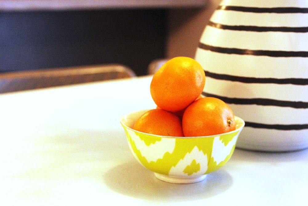 Feng Shui Dining Table - decorate with some oranges