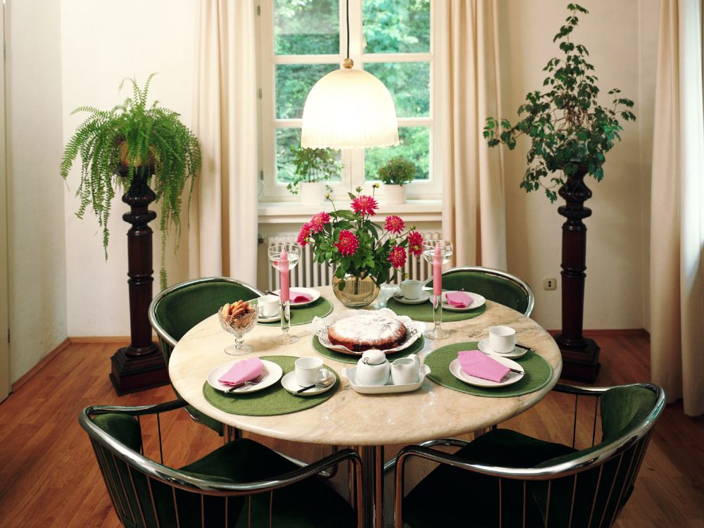 Feng Shui Your Dining Table