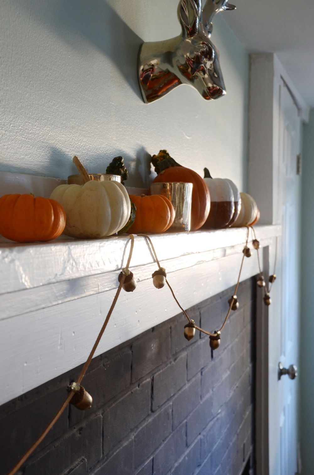 Fireplace banner Acorn for Thanksgiving Fall Decor