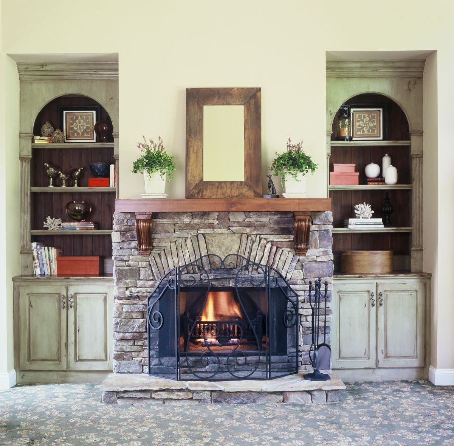 Fireplace mantel with symmetry and mirror