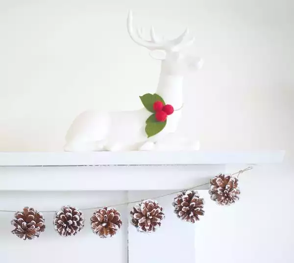 Fireplace pine cone garland