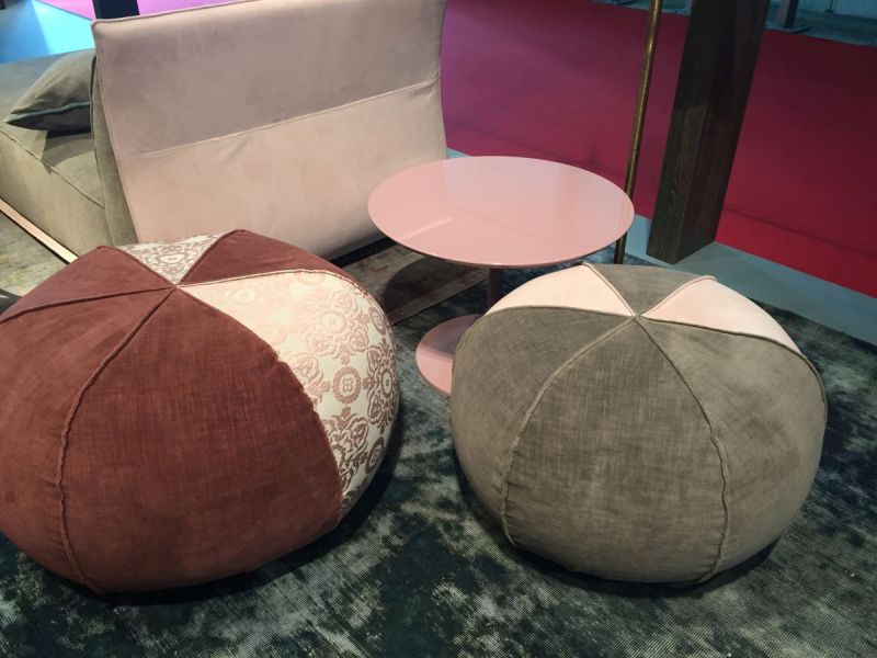 Floor pouf for extra seating