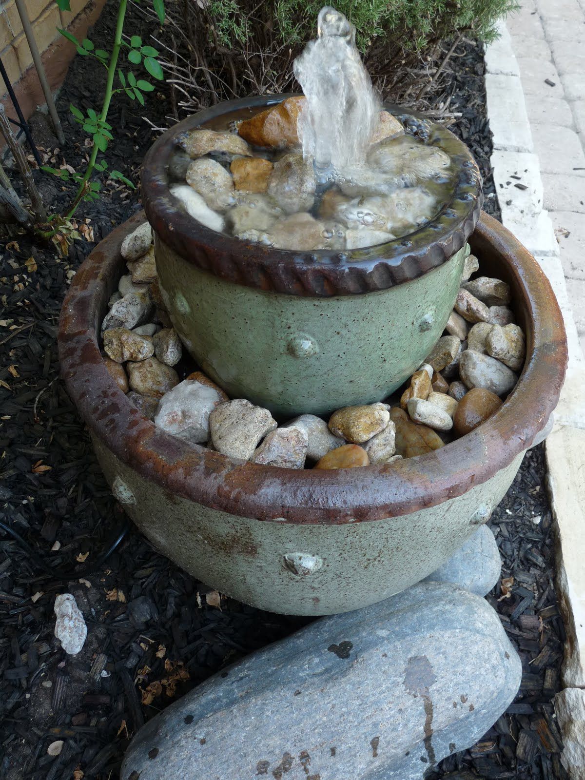 Flower pot water feature