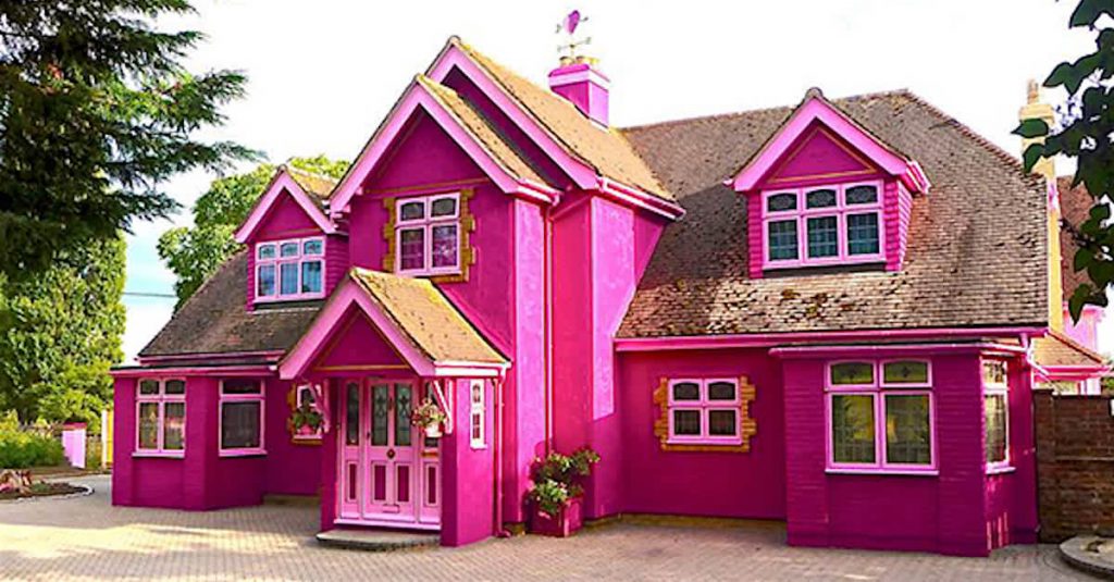 Fluorescent Pink House bold colors home exterior