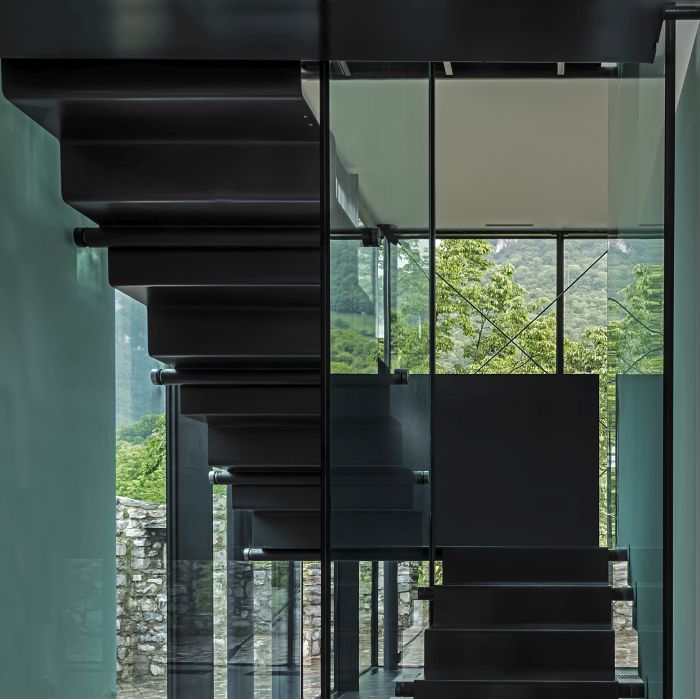 Folding stairs and glass walls