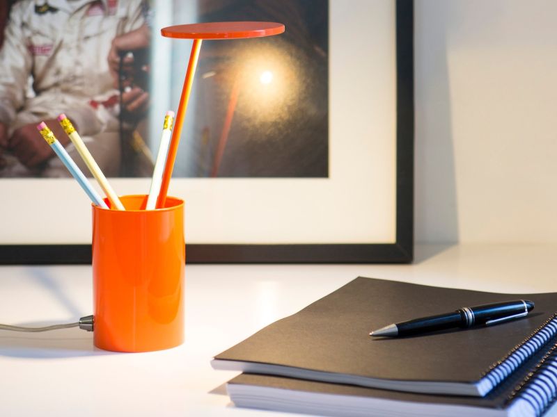 Formagenda colorful table desk lamp