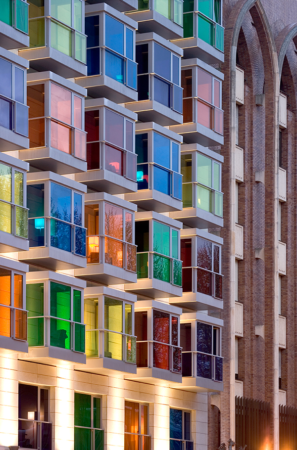 Four star buikding hotel facade