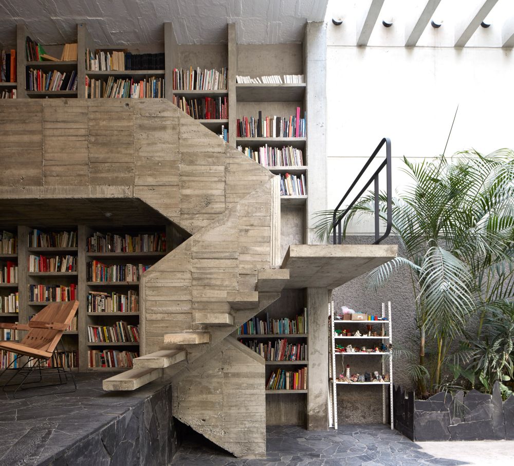 Full concrete stairs