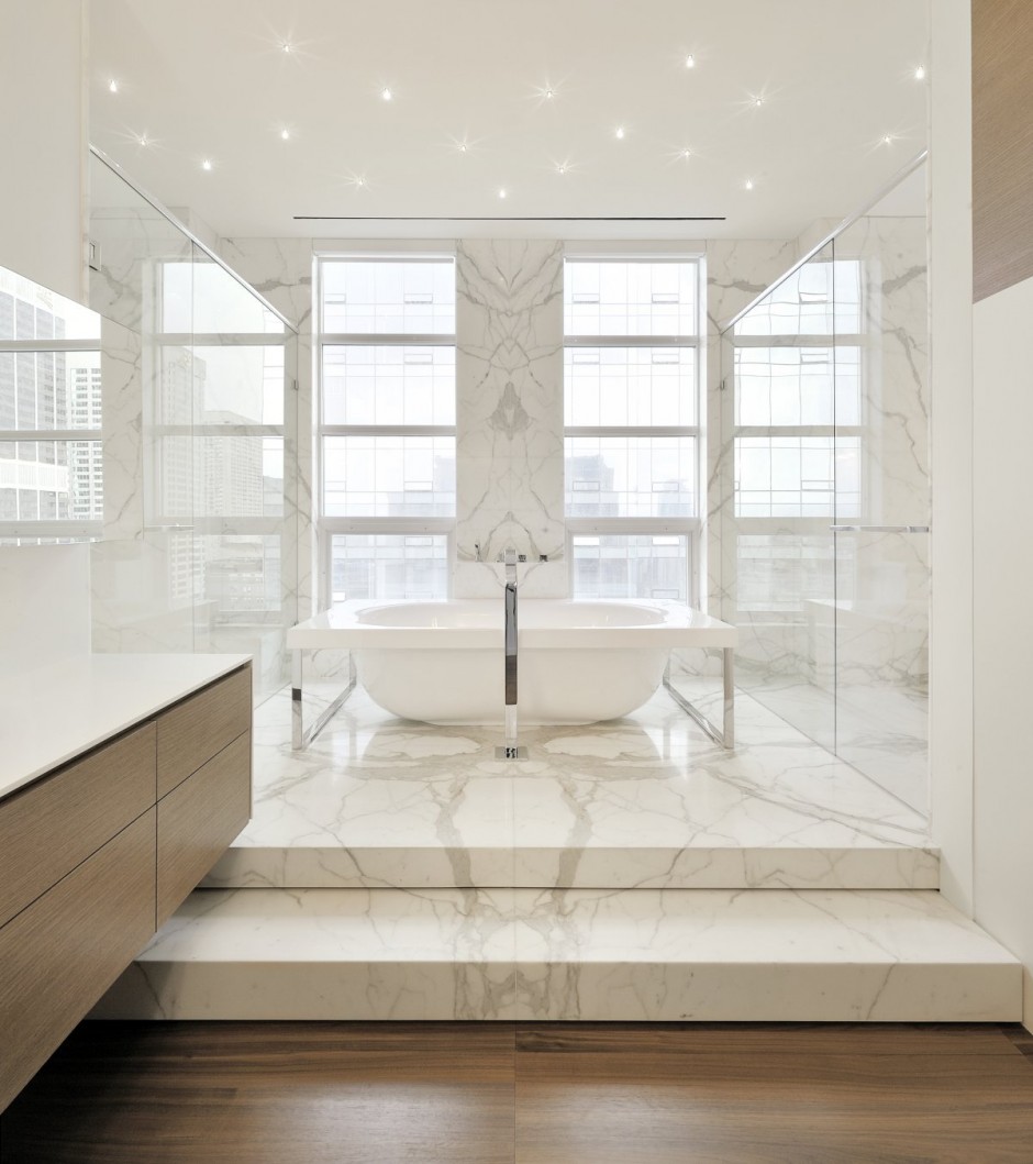 Full marble bathroom design by Cecconi Simone