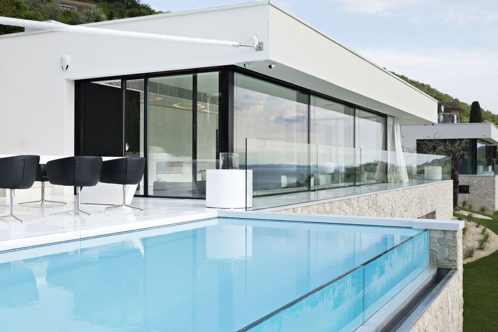 Garda Lake House modern pool furniture