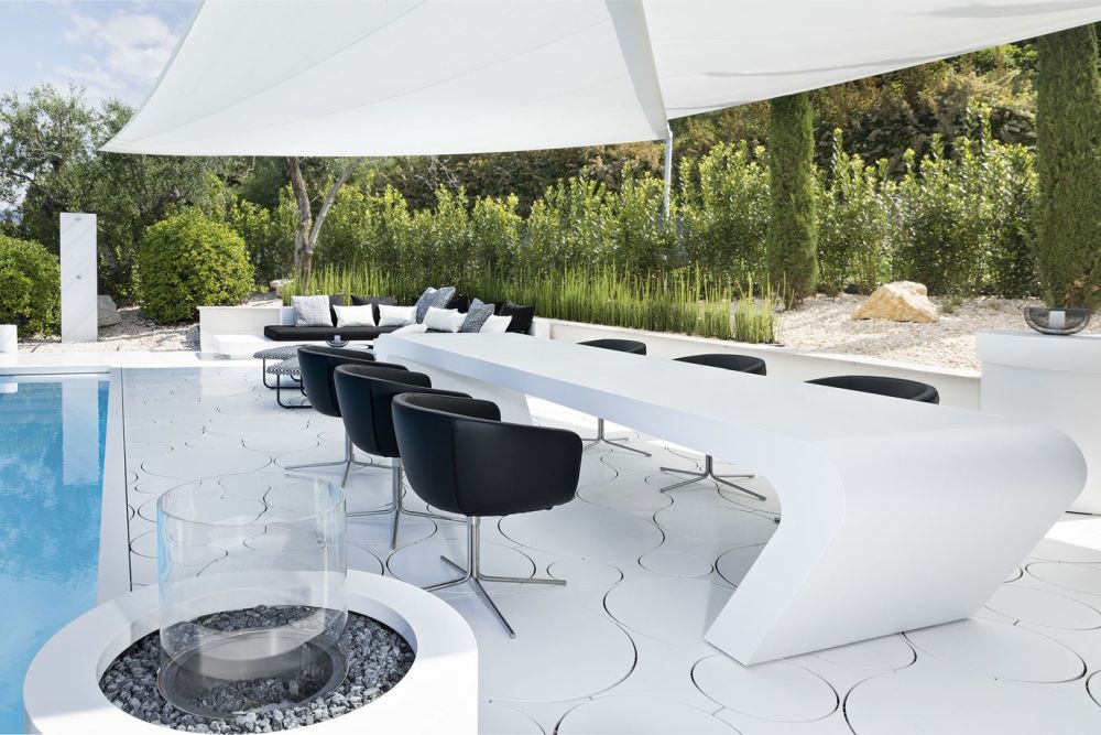 Garda Lake House outdoor large dining table