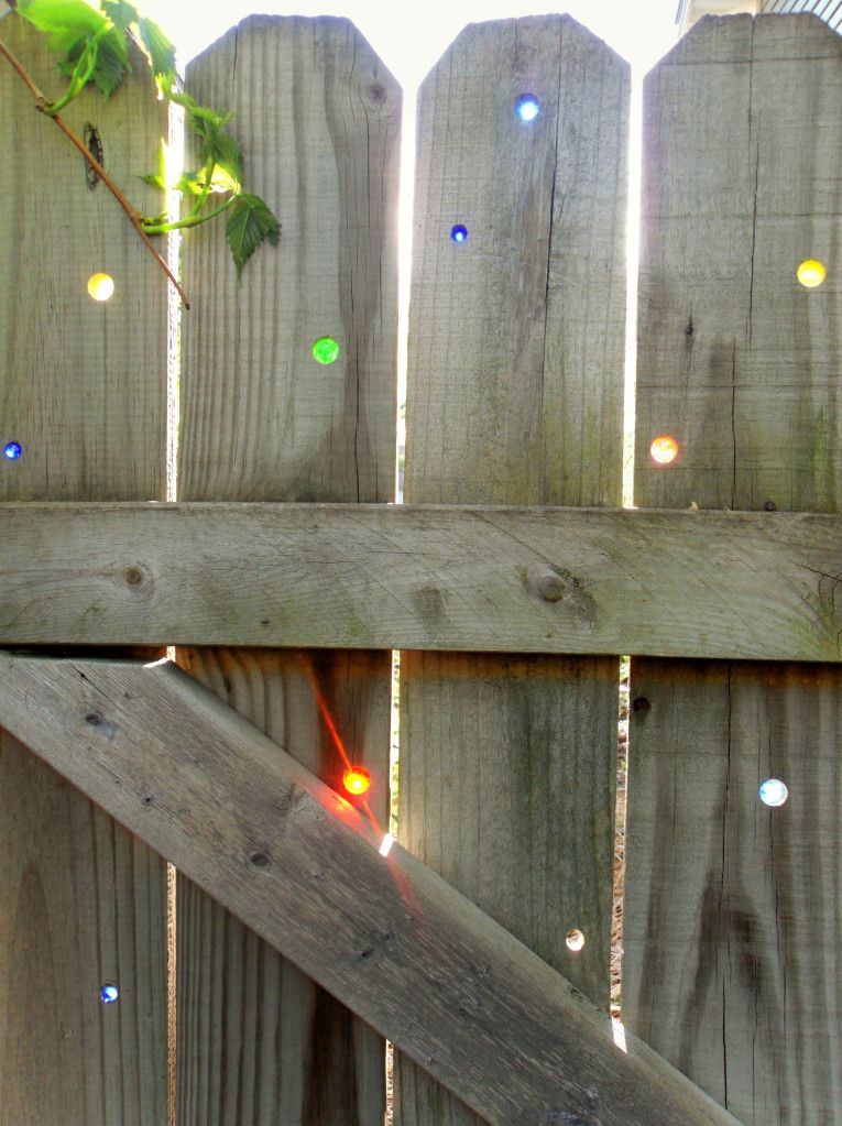 Garden fence glass marble
