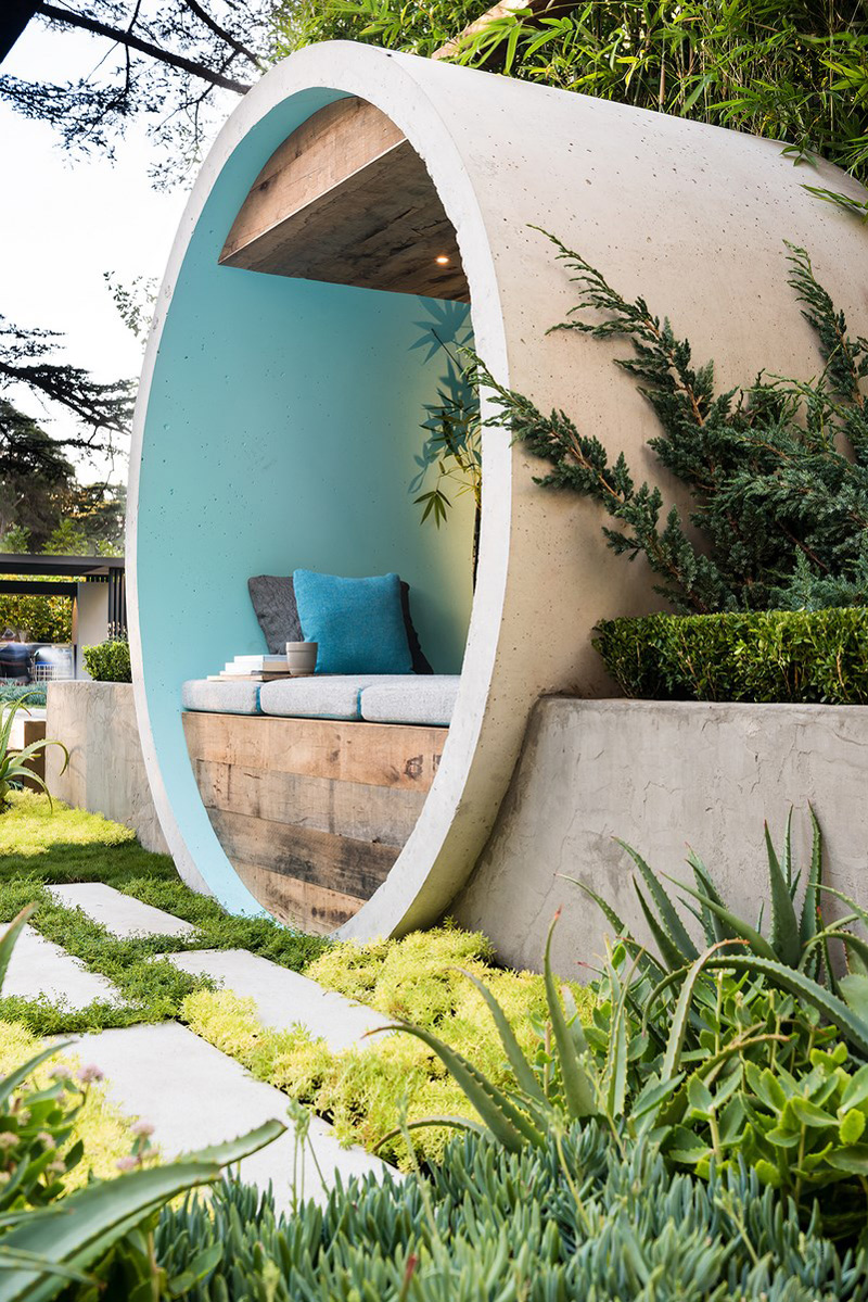 Garden with concrete pipes seating