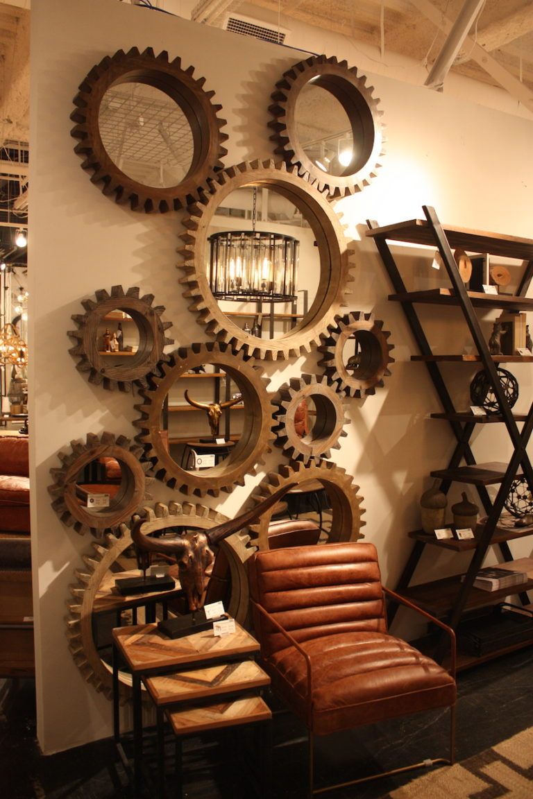 This arrangement combines metal, wood and leather.
