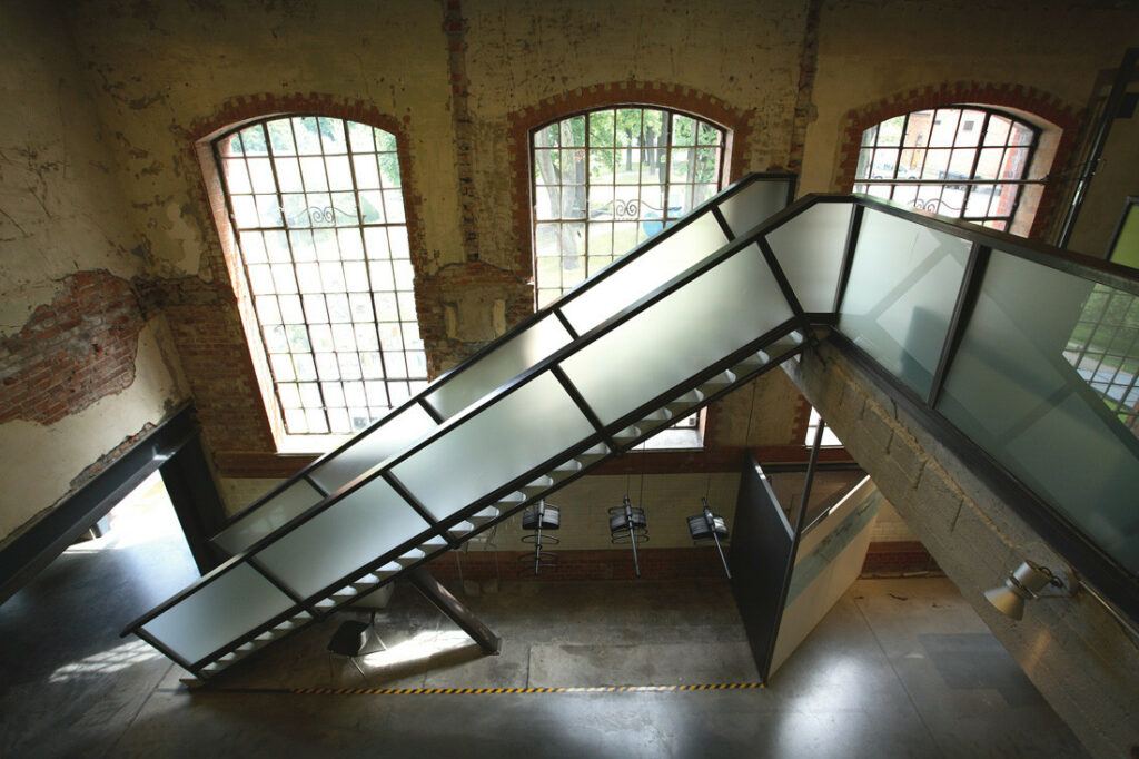 Glass and steel staircase DogA Jensen Skodvin Architects 1024x682