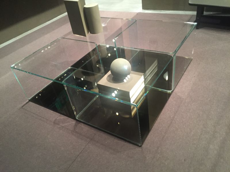 Glass cubes coffee table