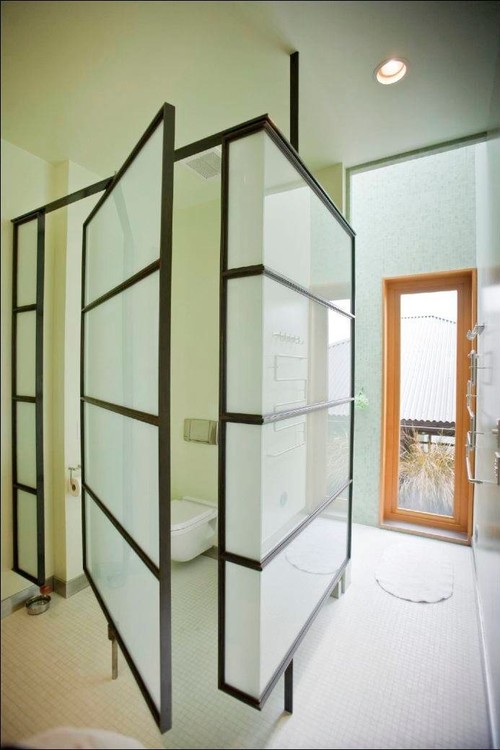 Glass divider