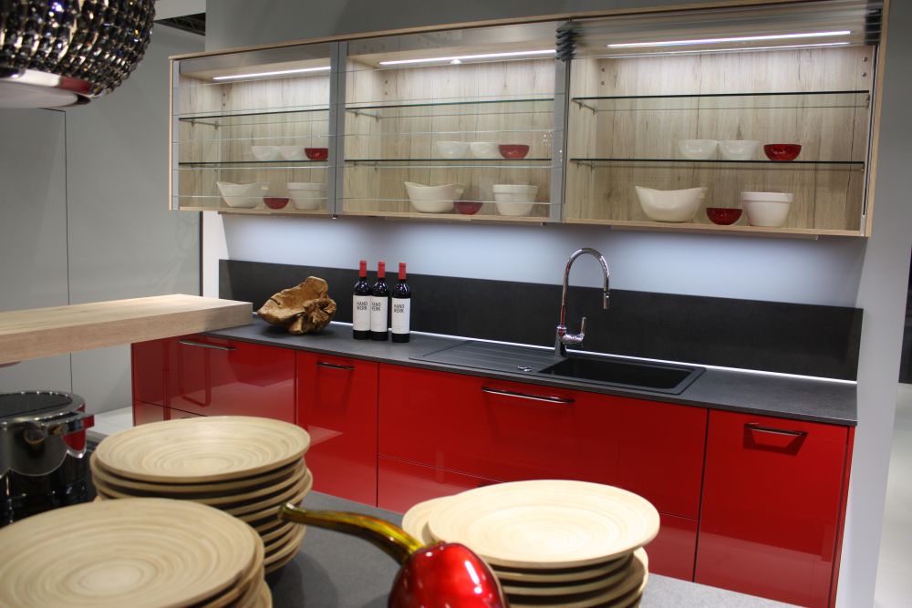 Glass kitchen cabinets - red design