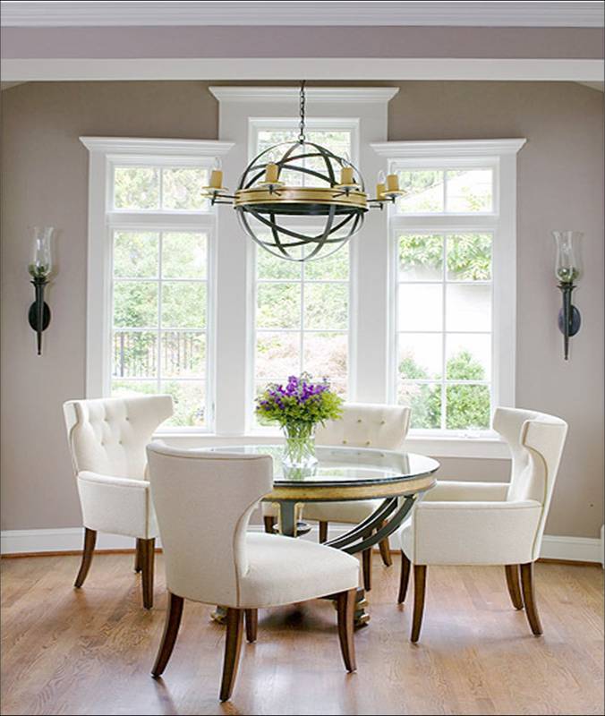 Gold accents for round dining table