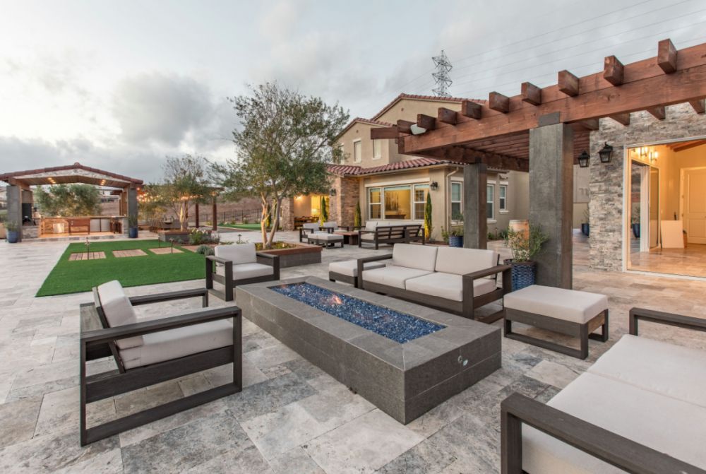 Gorgeous Infinity Pool with mulitple outdoor living spaces