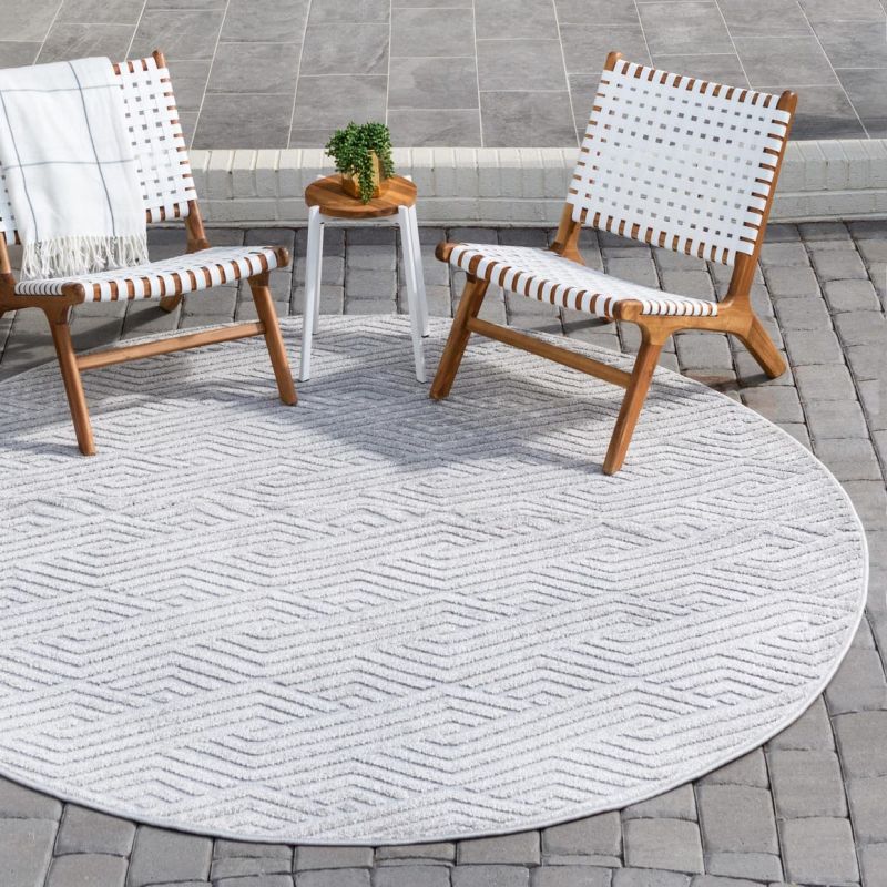 Gray outdoor round rug for patio