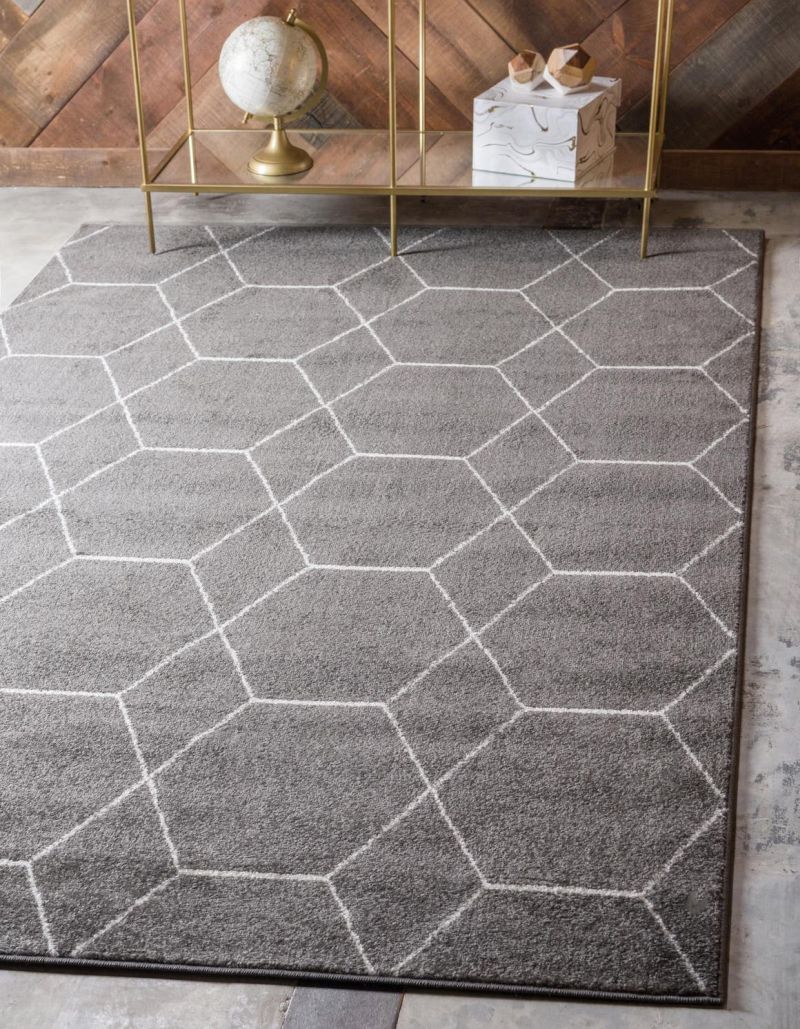 15 Versatile Area Rugs With Geometric Patterns