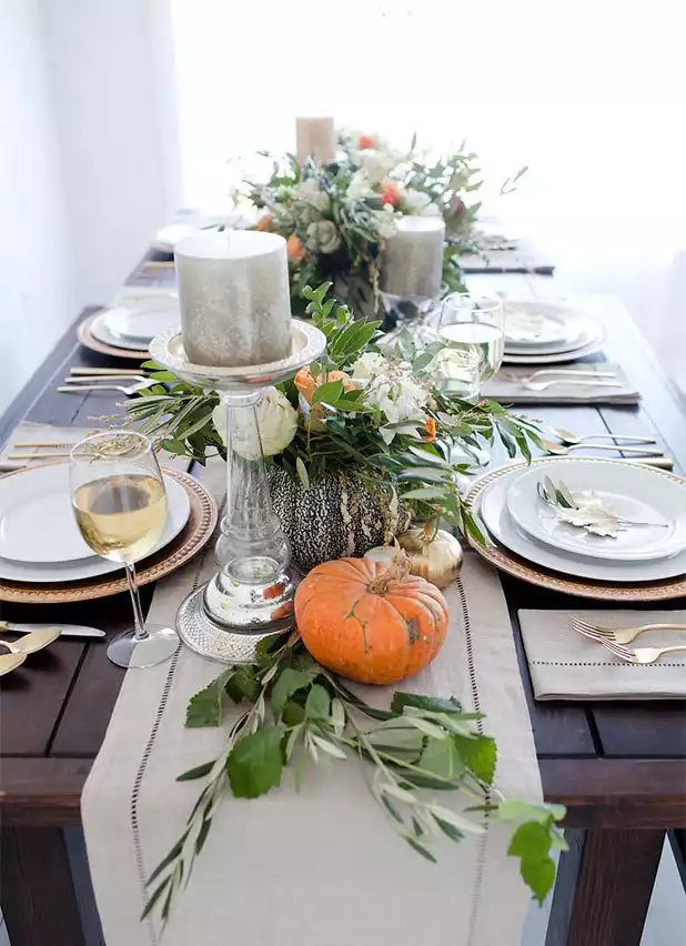 Great Thanksgiving table décor