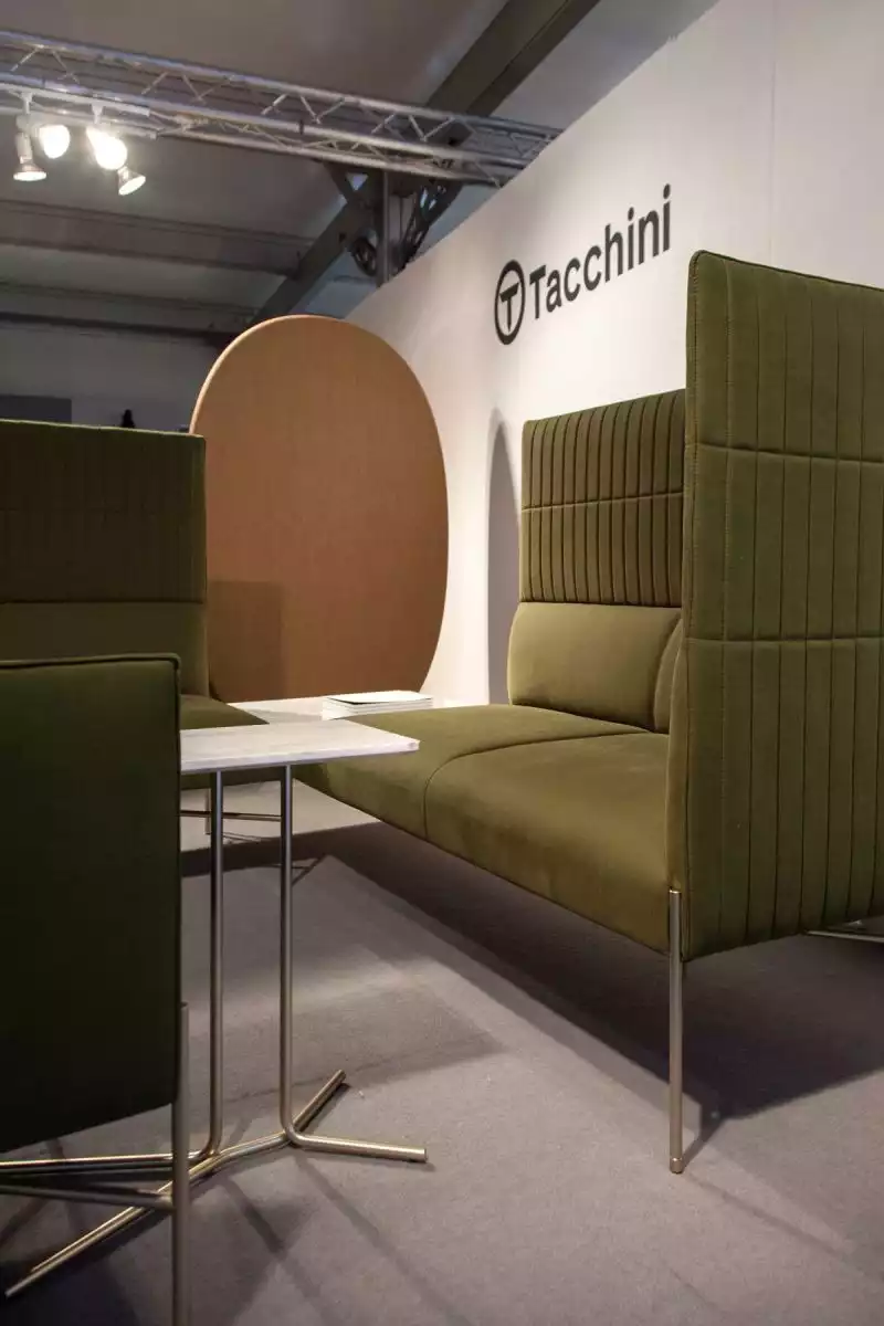 green-high-pricacy-sofa-from-tachini