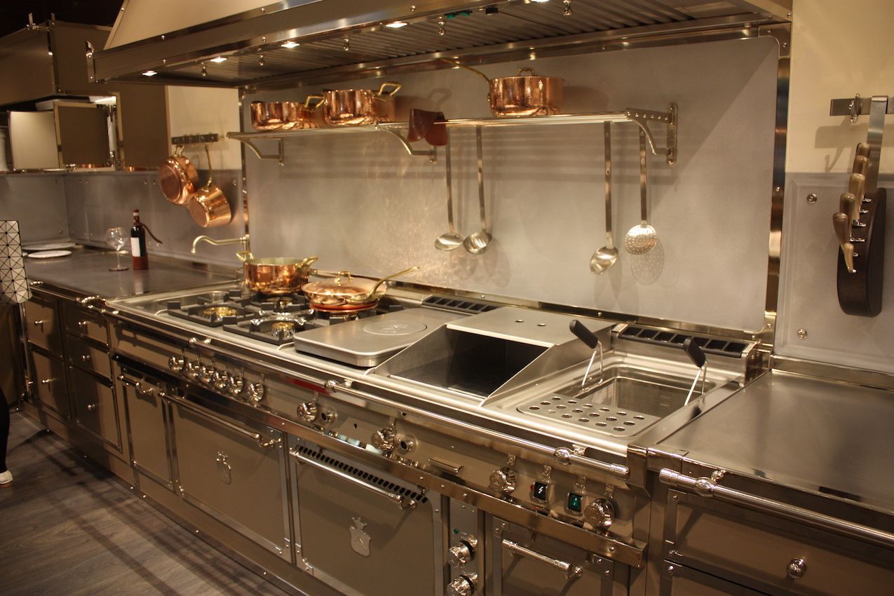 Stainless Steel Countertops Perfect for Hardworking, Stylish Kitchens